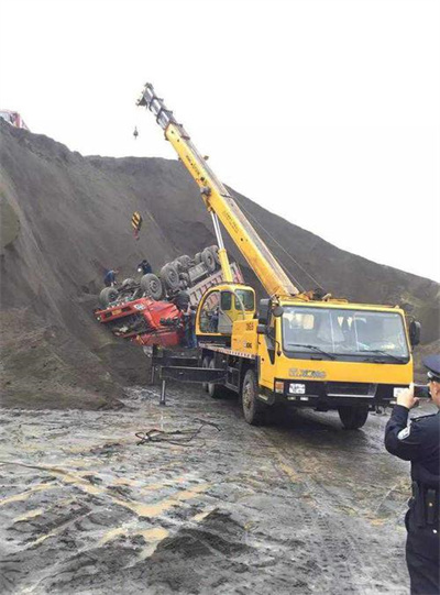 柞水上犹道路救援